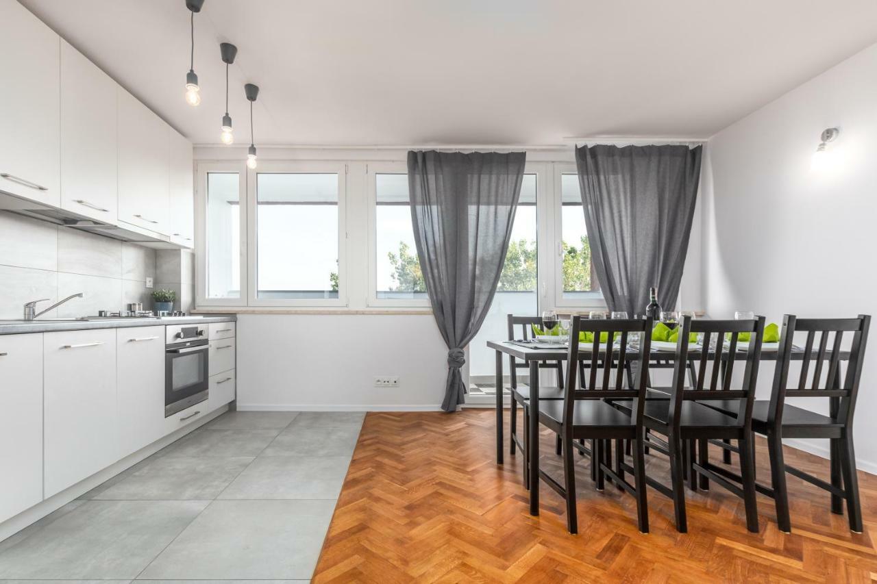 Apartaments Solec 79 By Noclegi Renters Varsovia Exterior foto
